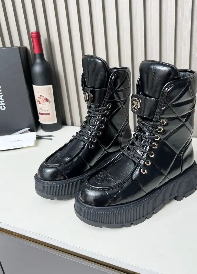 hype Chanel Boots