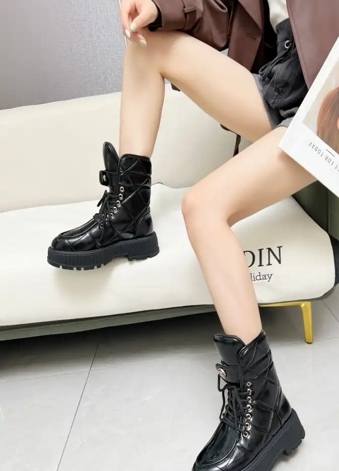 hype Chanel Boots