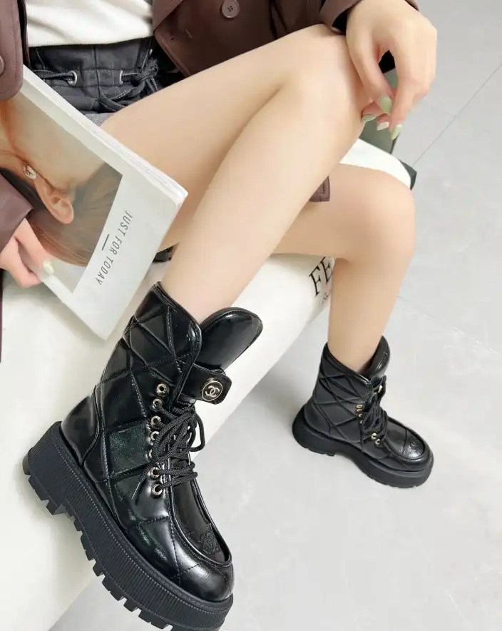 hype Chanel Boots