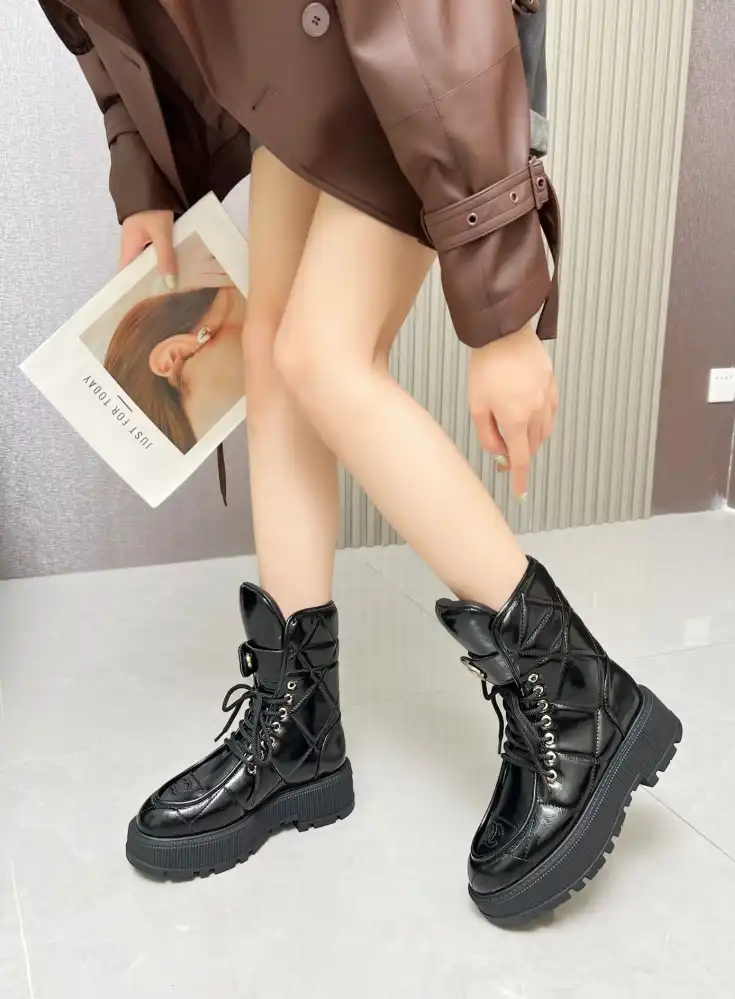 hype Chanel Boots