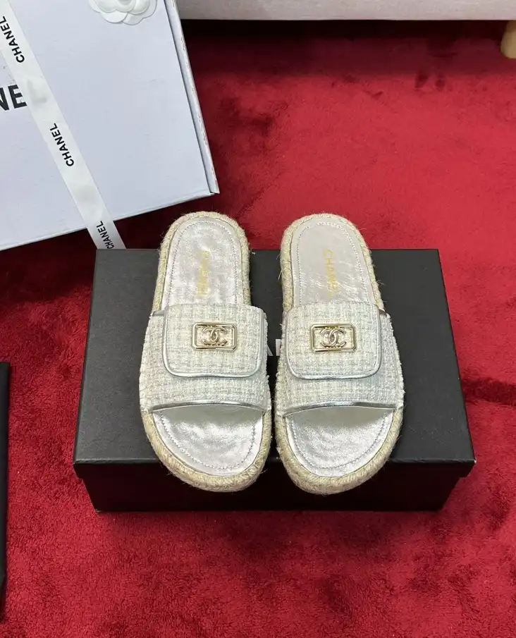 hype Chanel Slippers