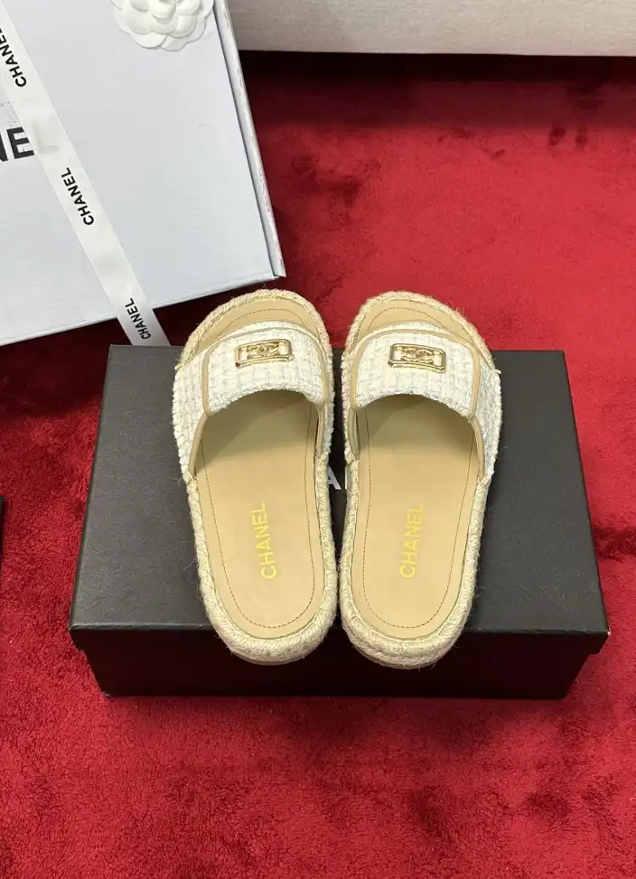 hype Chanel Slippers