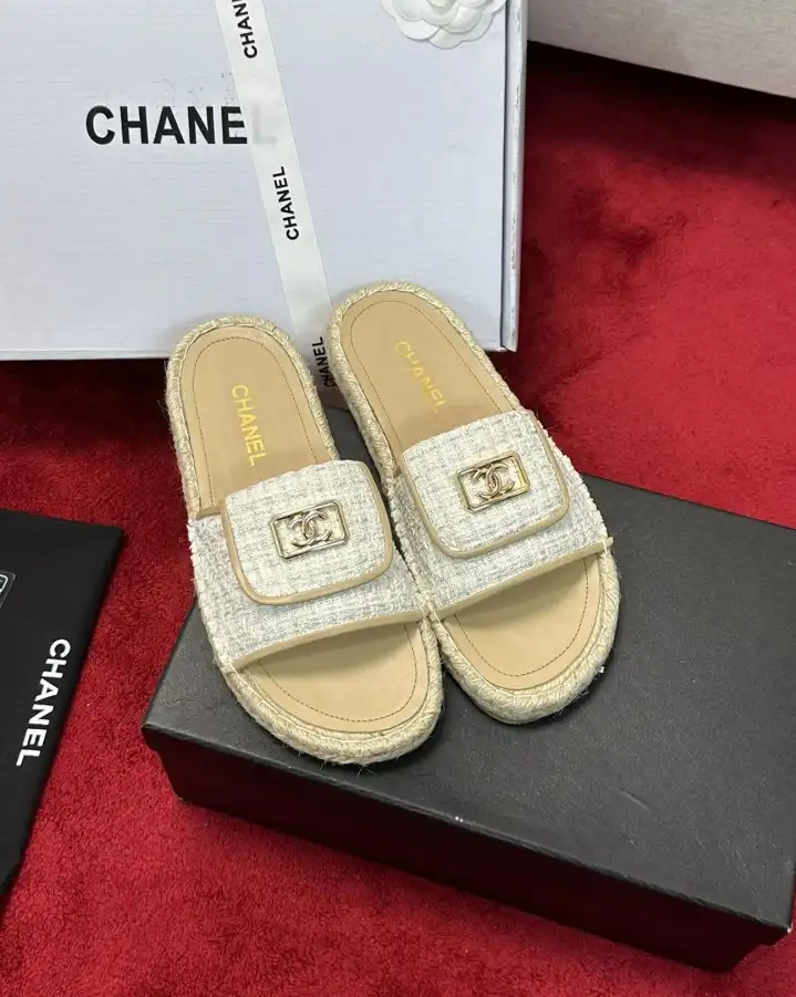 hype Chanel Slippers