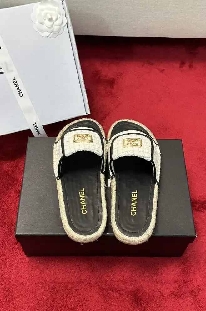 hype Chanel Slippers