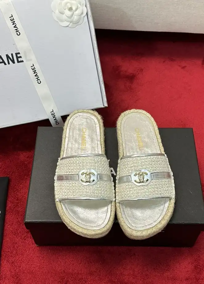 hype Chanel Slippers