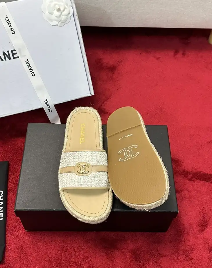 hype Chanel Slippers