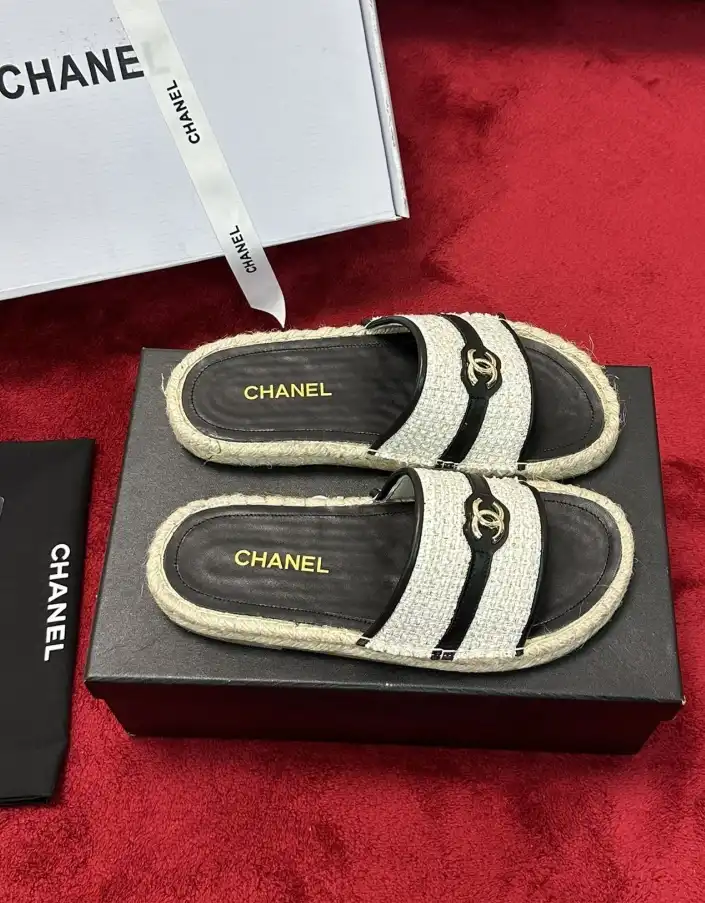 hype Chanel Slippers