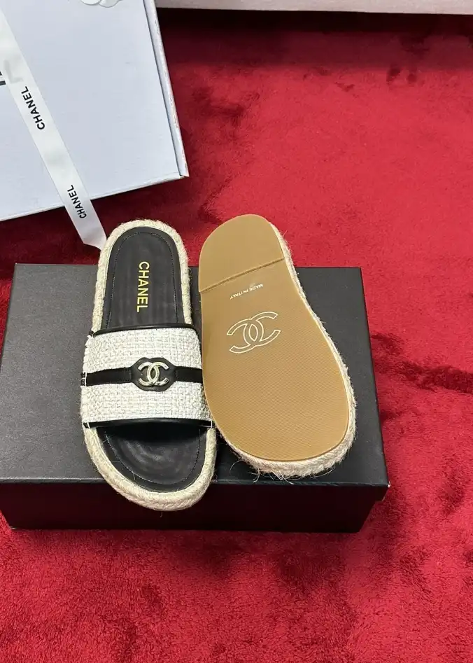 hype Chanel Slippers