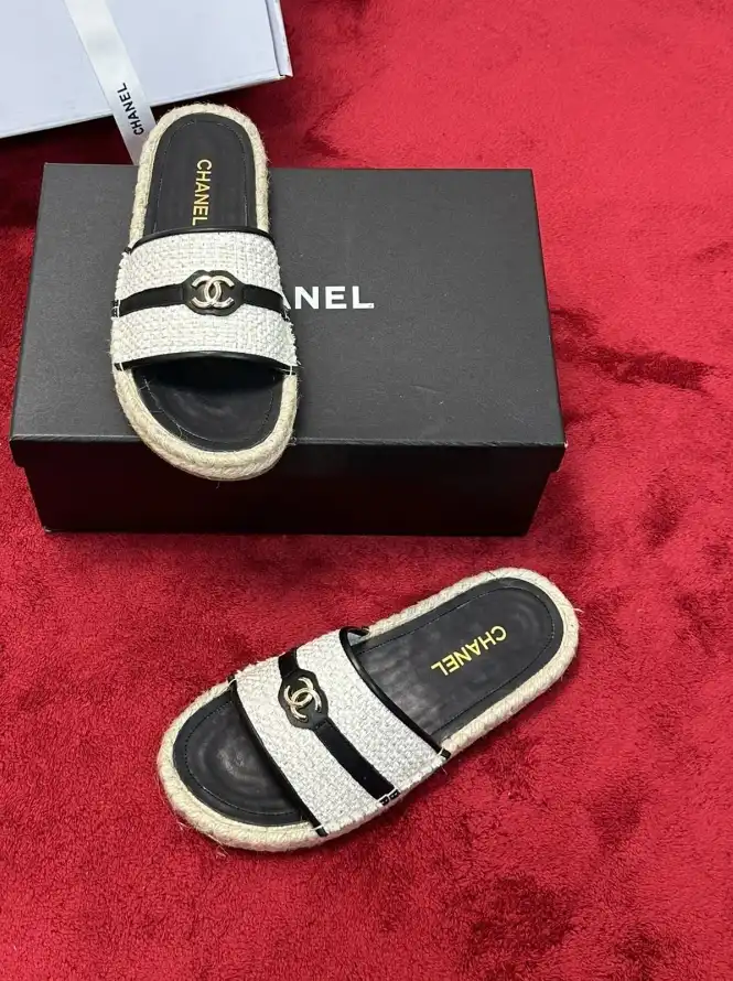 hype Chanel Slippers