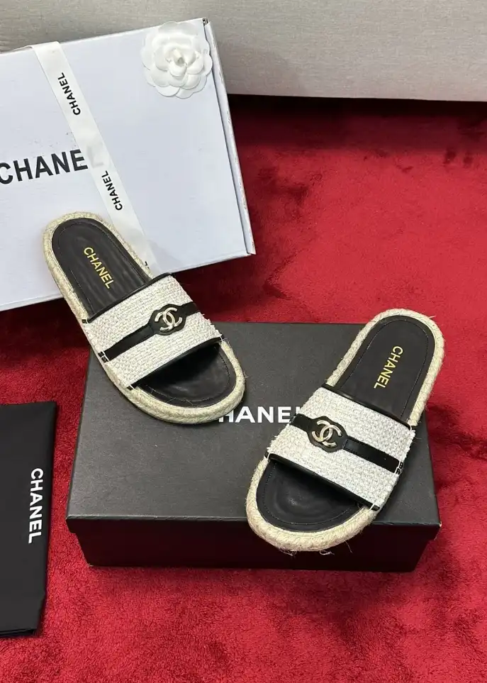 hype Chanel Slippers