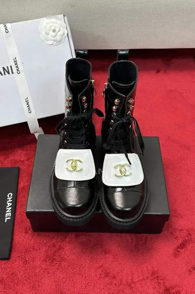 hype Chanel Boots