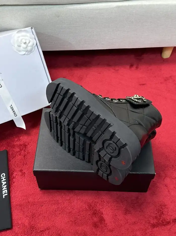 hype Chanel Boots