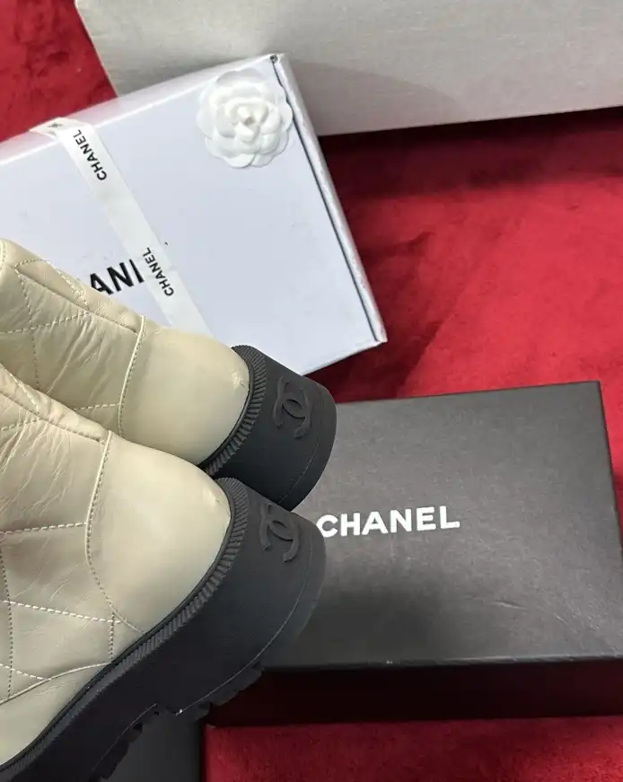 hype Chanel Boots