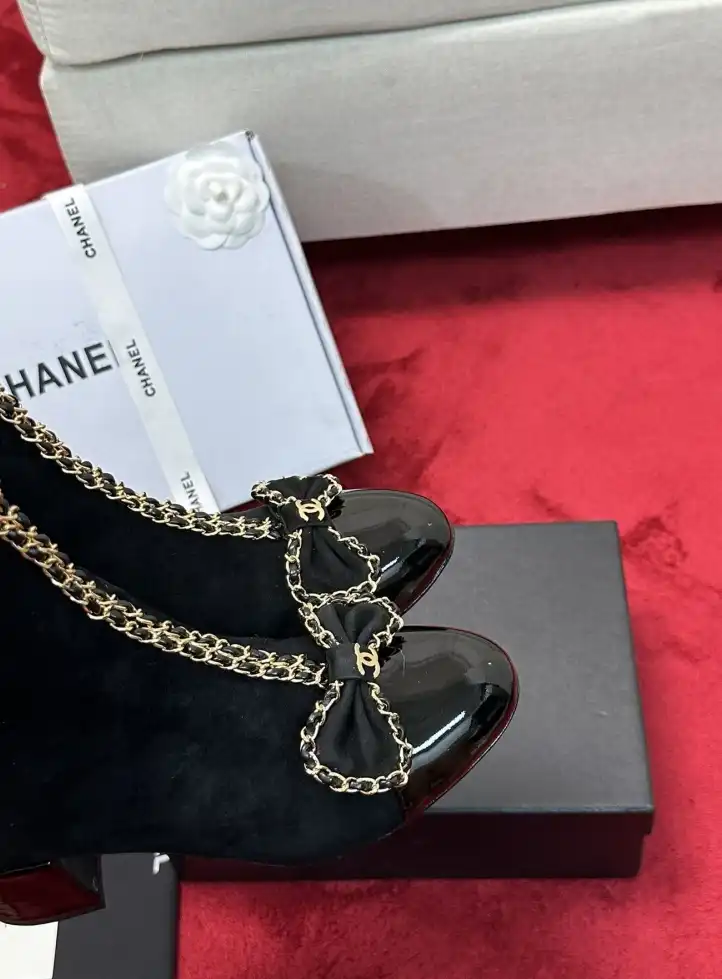 hype Chanel Boots