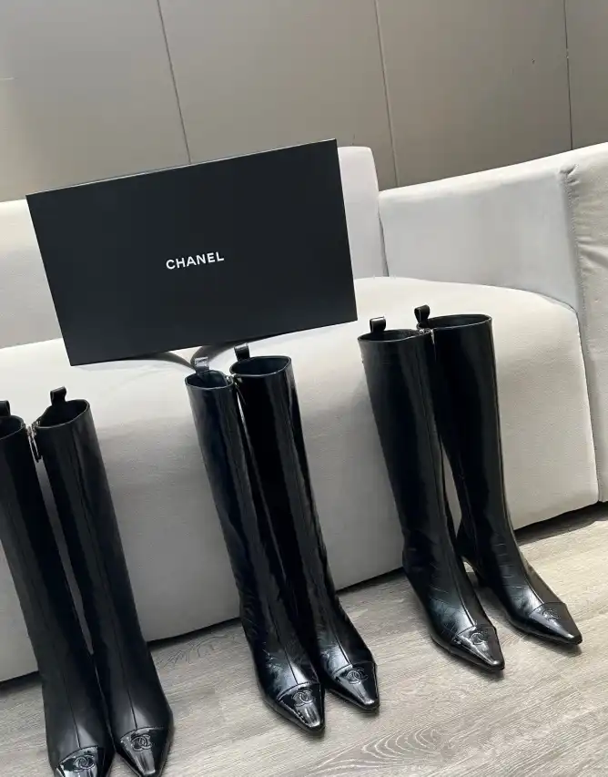 hype Chanel Boots