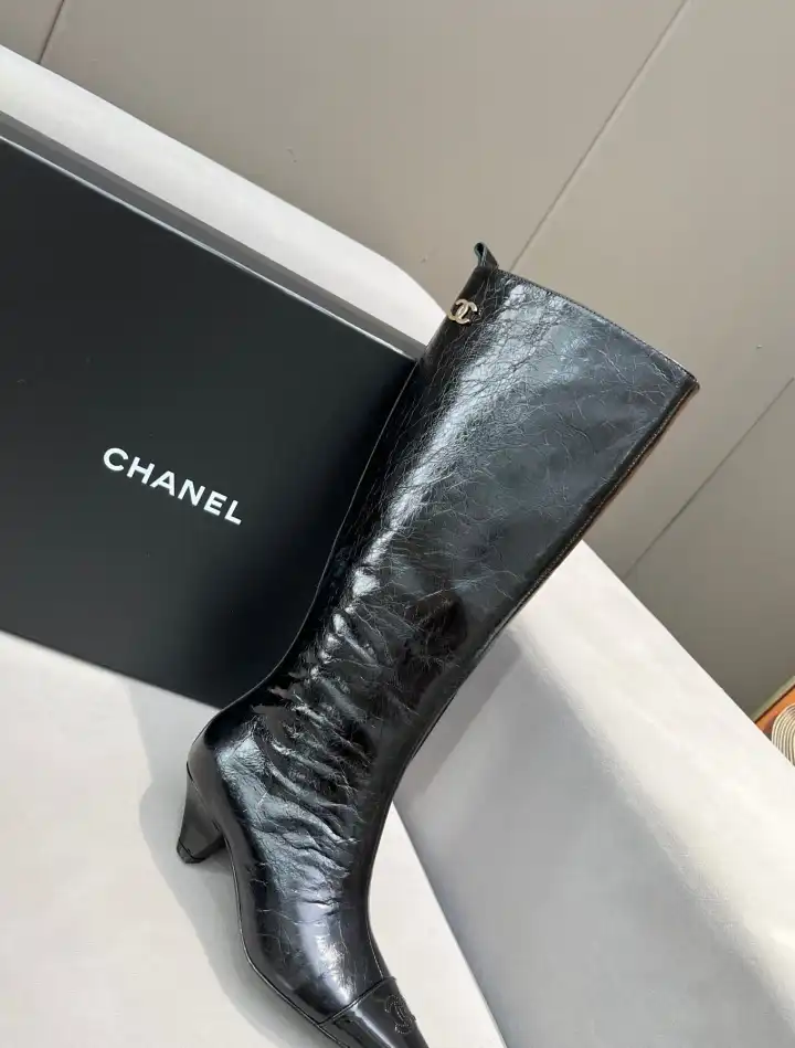 hype Chanel Boots