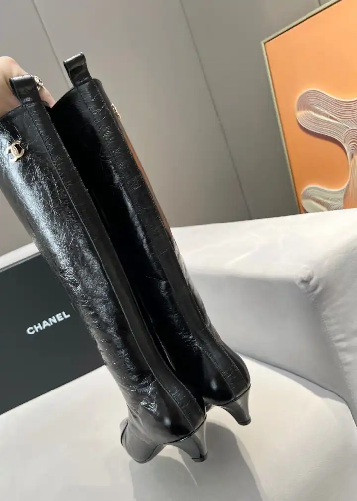 hype Chanel Boots