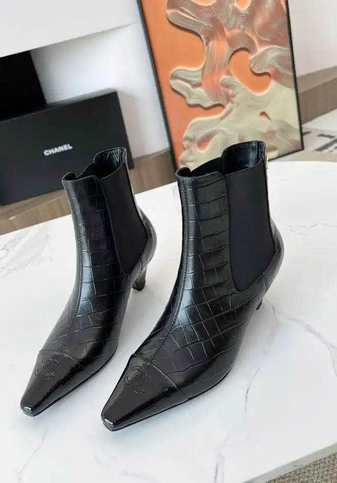 hype Chanel Boots