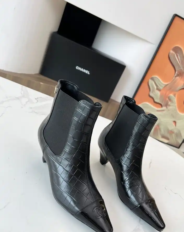 hype Chanel Boots