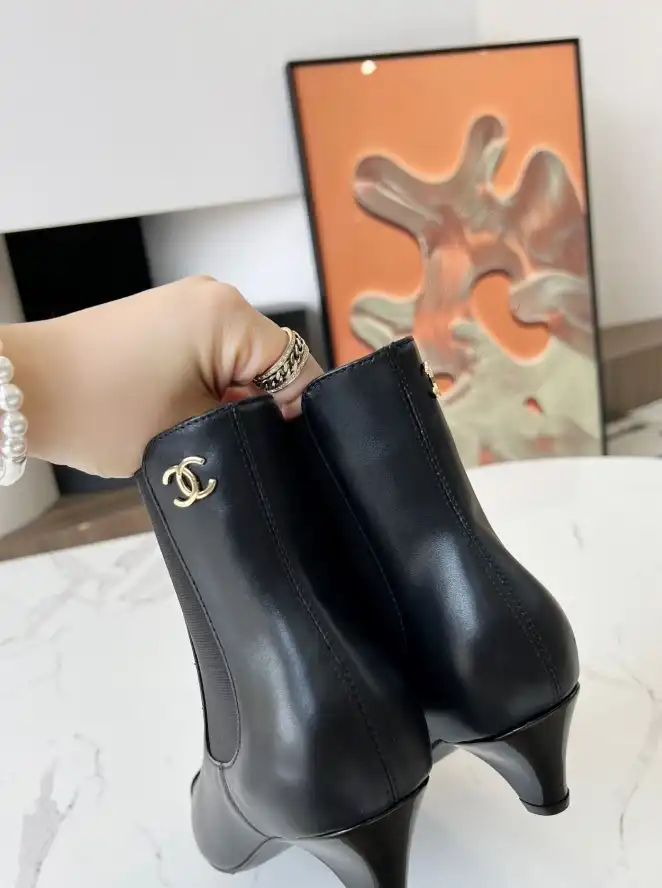 hype Chanel Boots