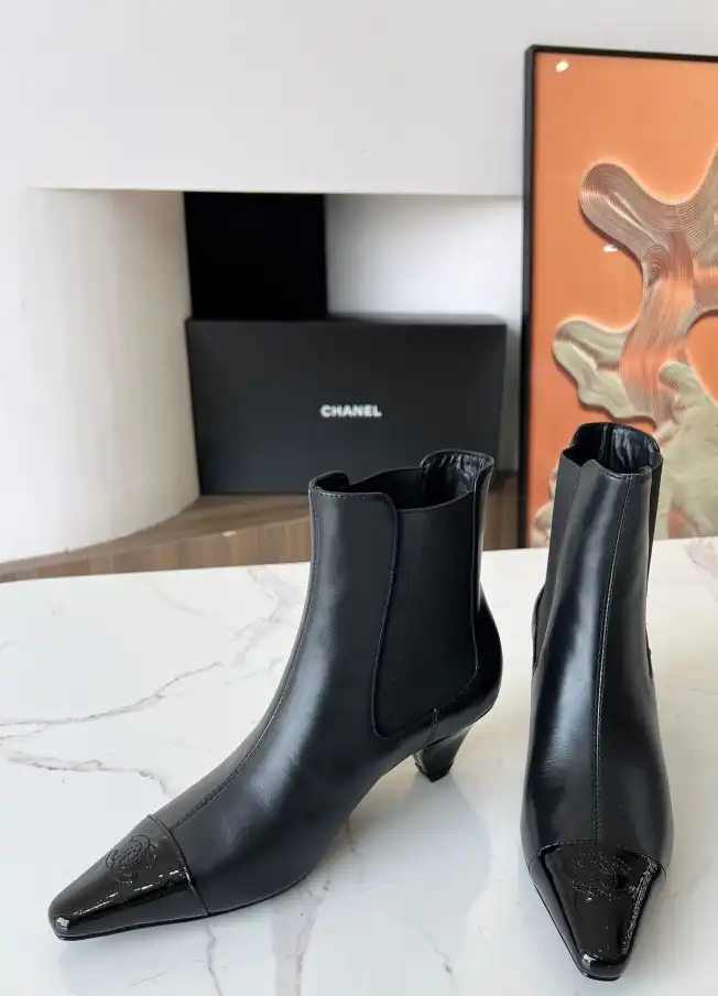 hype Chanel Boots