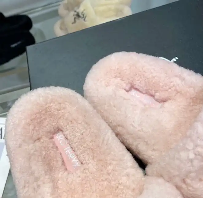 hype Other Slippers