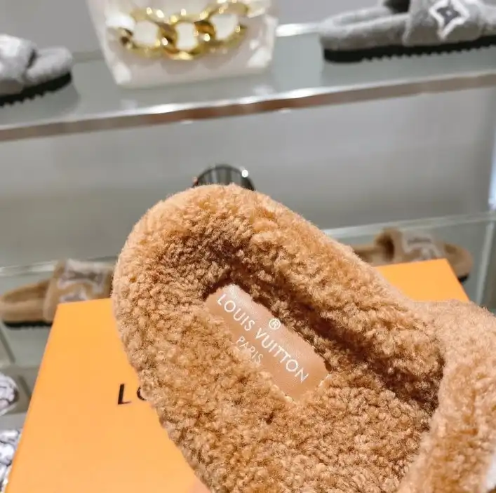 hype LV Slippers