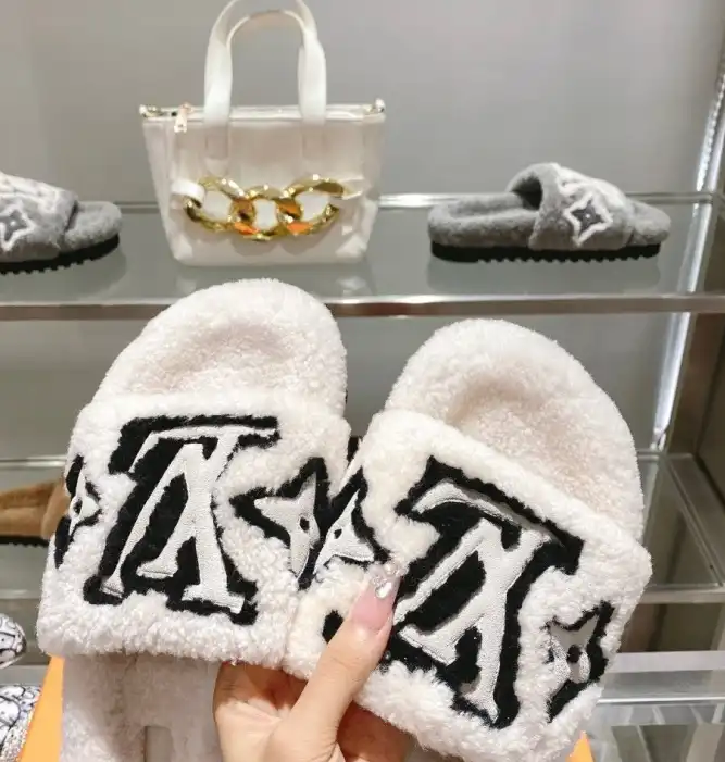 hype LV Slippers