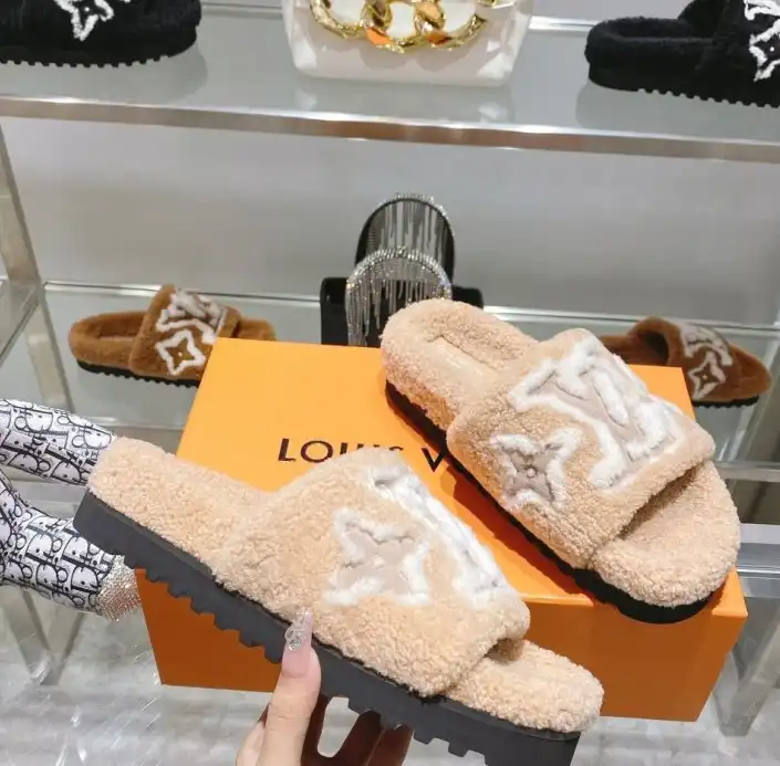 hype LV Slippers