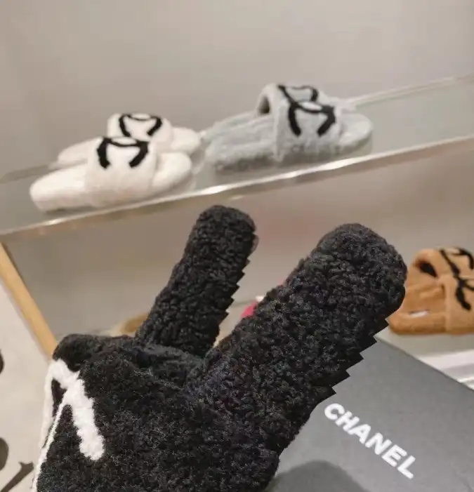 hype Chanel Slippers