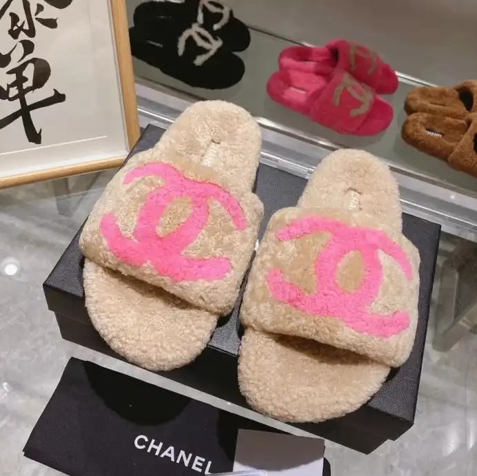 hype Chanel Slippers