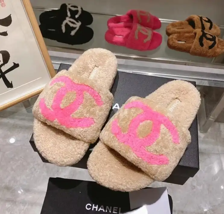 hype Chanel Slippers