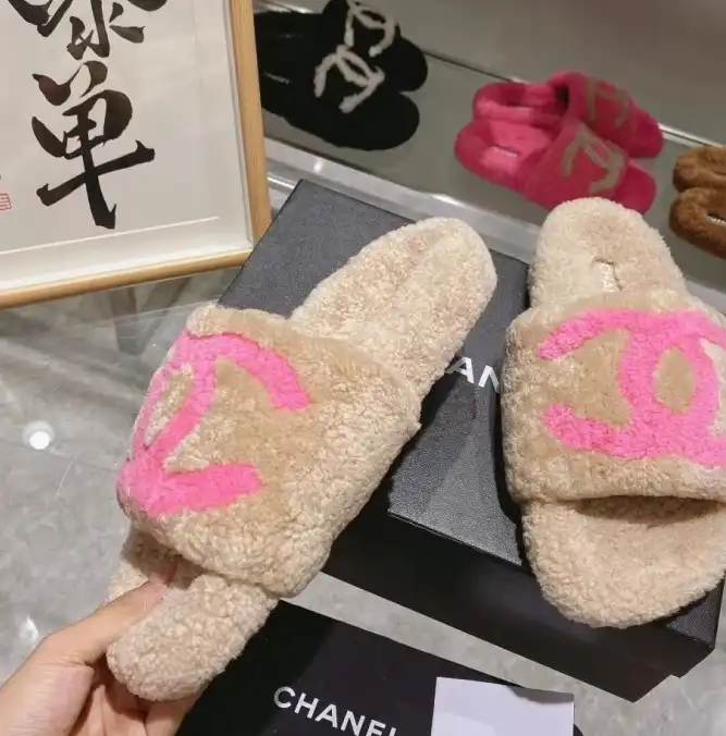 hype Chanel Slippers