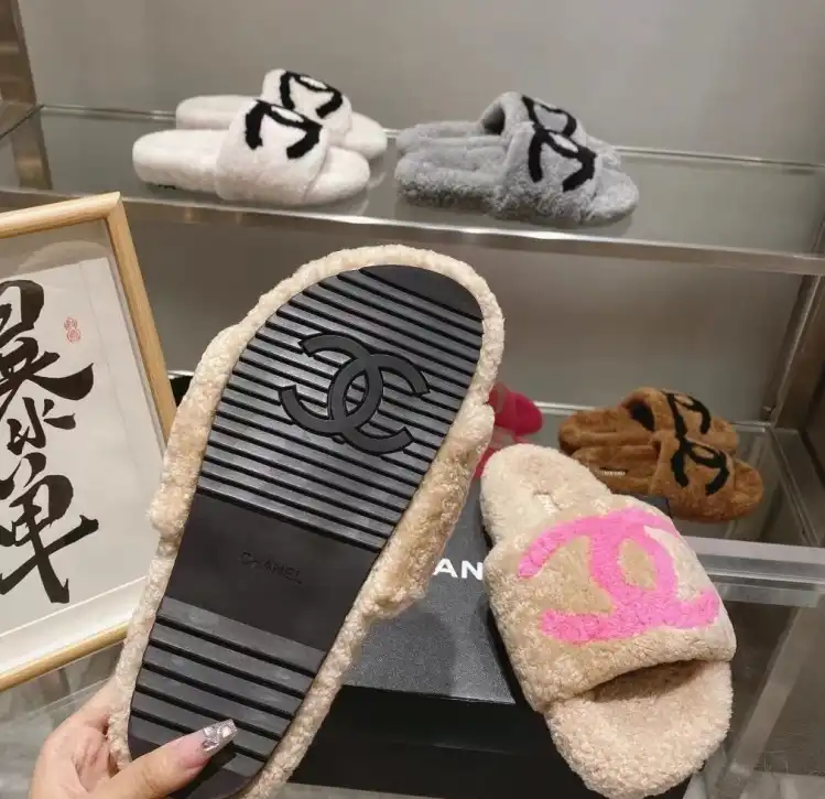 hype Chanel Slippers