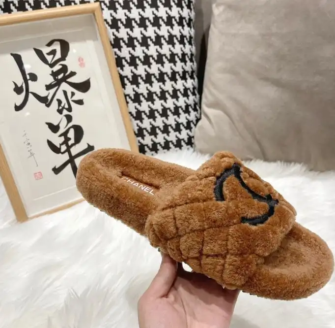 hype Chanel Slippers