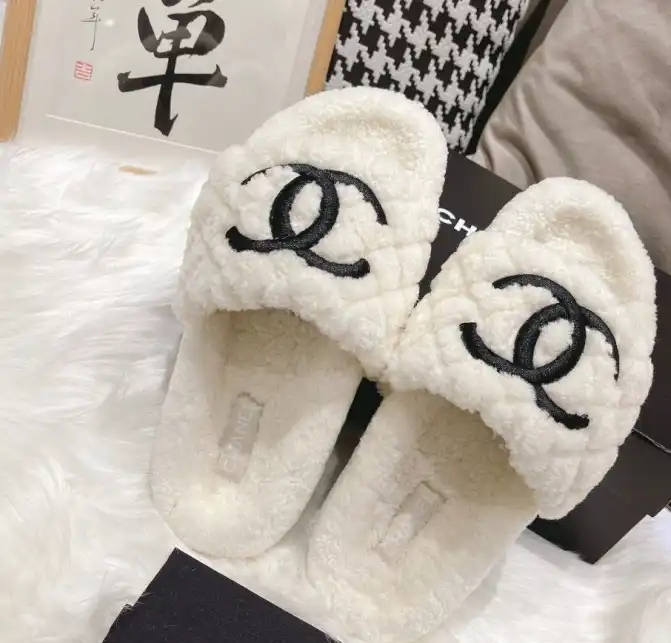 hype Chanel Slippers