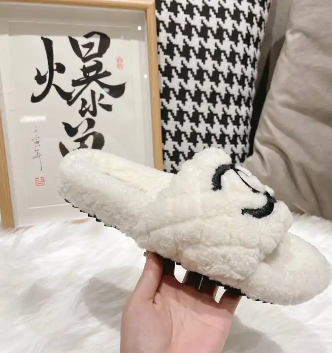 hype Chanel Slippers