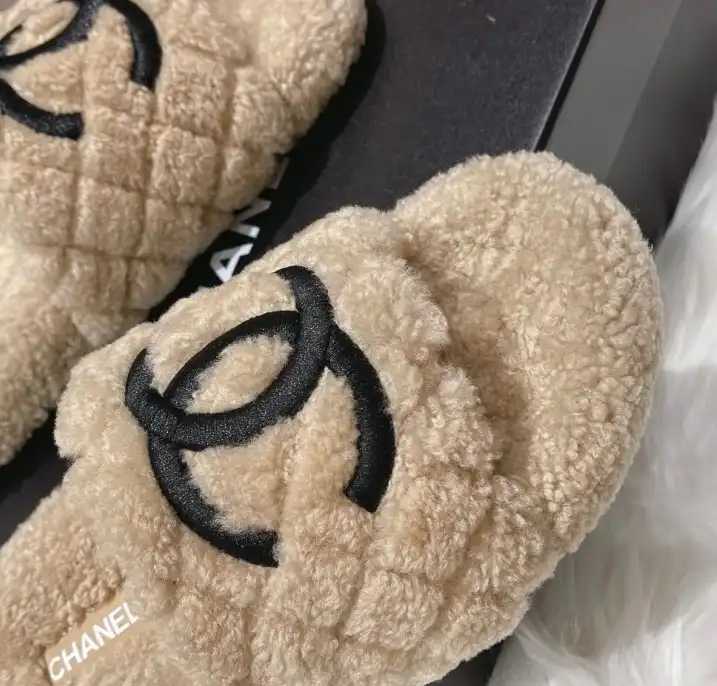 hype Chanel Slippers