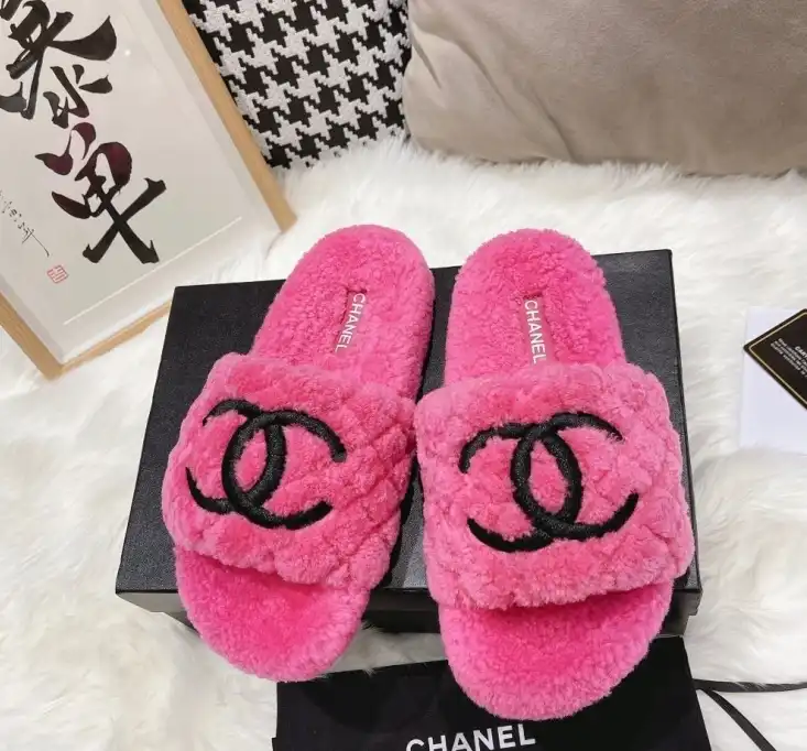 hype Chanel Slippers