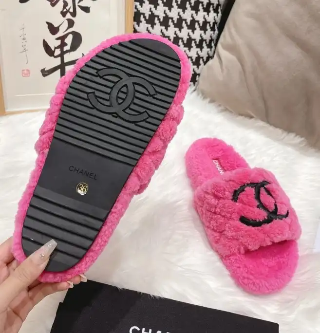 hype Chanel Slippers