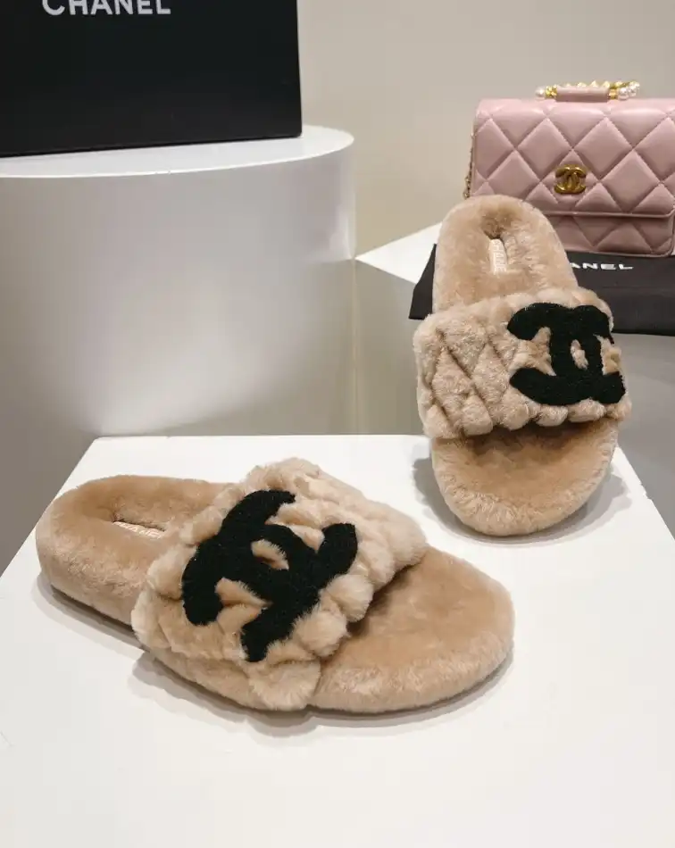 hype Chanel Slippers