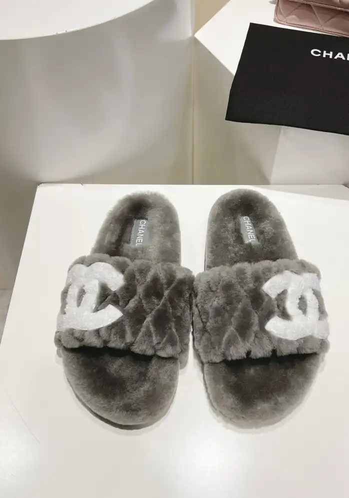 hype Chanel Slippers