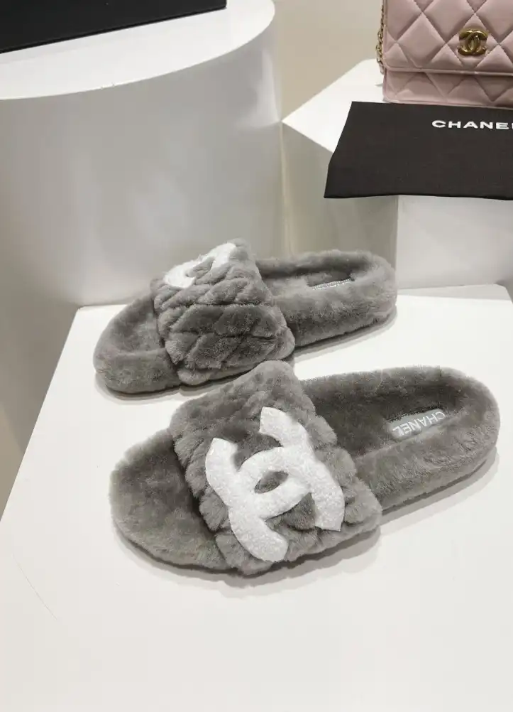 hype Chanel Slippers