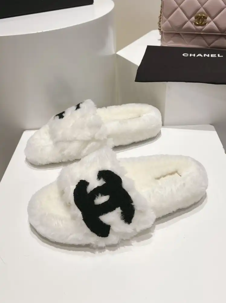 hype Chanel Slippers