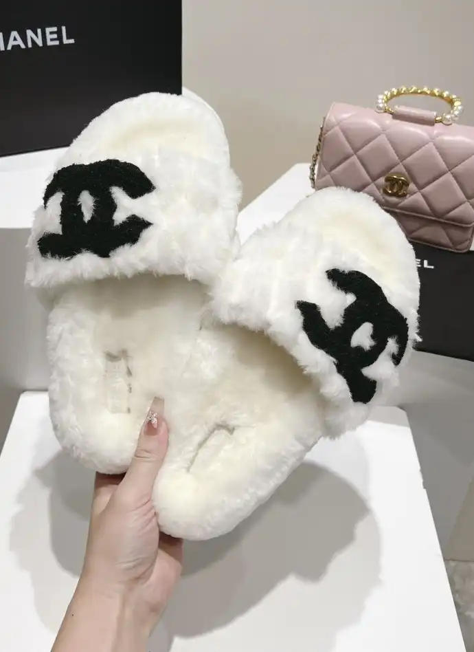 hype Chanel Slippers