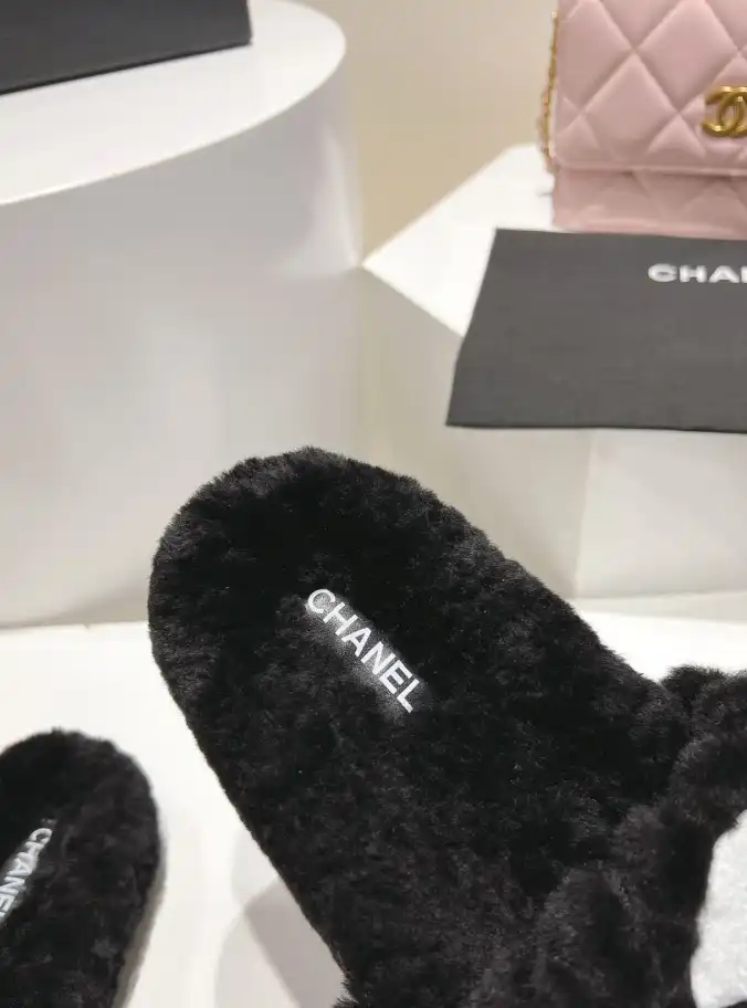 hype Chanel Slippers