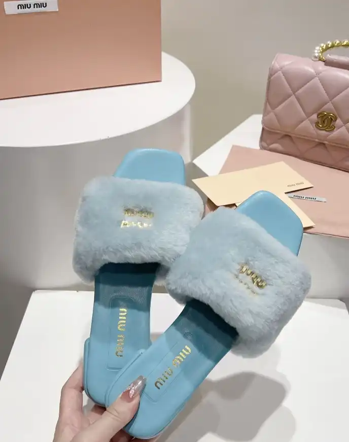 hype Miu Miu Slippers