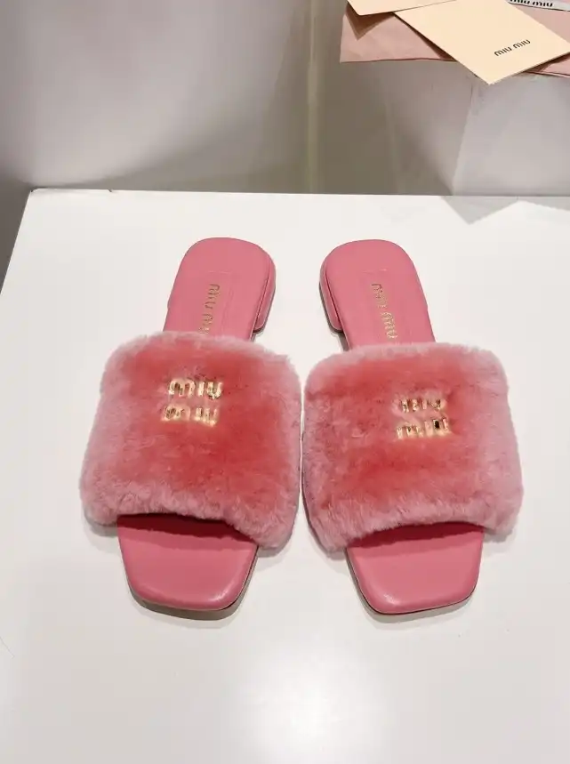 hype Miu Miu Slippers