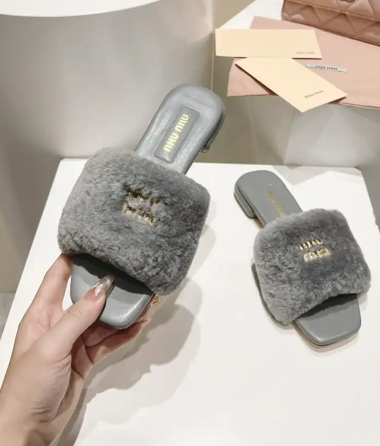 hype Miu Miu Slippers