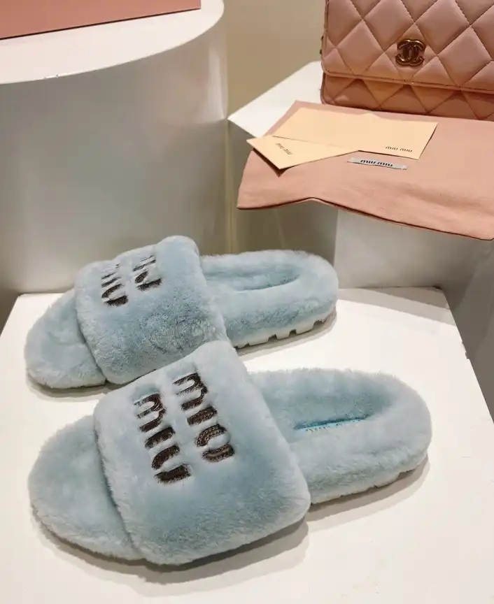 hype Miu Miu Slippers